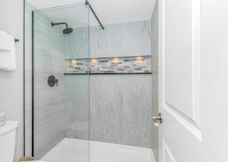 Gorgeous Renovated & Nautical Oceanfront Condo! Caravelle 937 - 6