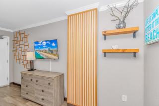 Gorgeous Renovated & Nautical Oceanfront Condo! Caravelle 937 - 7