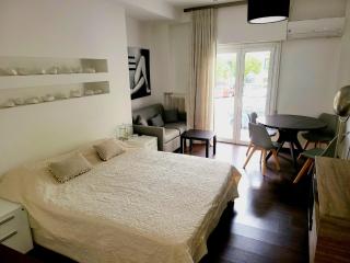 Studio next to ACROPOLIS - 0