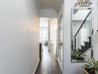 4 Bedroom 2,5 Bath Home! - 7