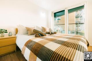 LUX 2BDR Apartment in Canary Wharf with Balcony Overlooking The River Thames - 7
