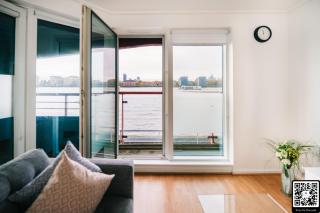 LUX 2BDR Apartment in Canary Wharf with Balcony Overlooking The River Thames - 8
