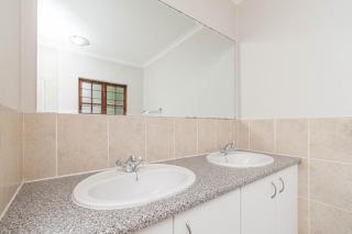 Work and vacation combined - Solar - No blackouts! - 2