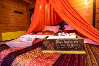 Colours' Chalet - 1