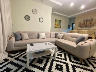 Modern apartment with garden - 1