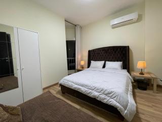 Modern apartment with garden - 6