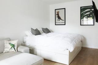 Beach Side Villa Walk to Shops-Pub-Beach Newly Renovated - 1