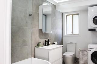 Beach Side Villa Walk to Shops-Pub-Beach Newly Renovated - 5