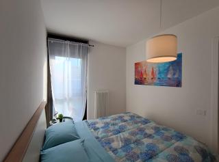 Moderno bilocale con balcone e posto auto a Trento - 5