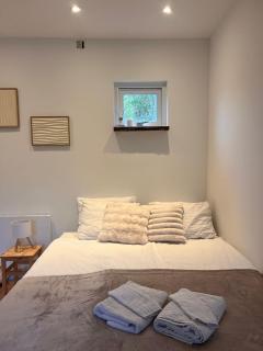 Cozy tiny house close to Schiphol Ams Airport - 1