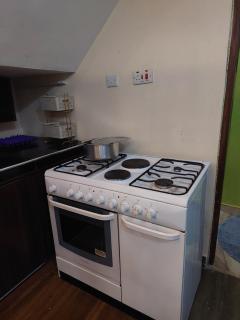 Yukis & Kukis Place, 5 bedrooms, 5 bathrooms, 2 Sitting Rooms - 2