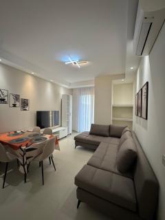 Golden Tower City Center Tirana Apartment - 9