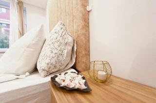 Premium-Studio Hernals - 7