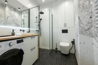 Boutique Glass Apartment by Fengshui4u - 5