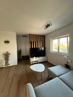 Apartment Flip Flop - 2