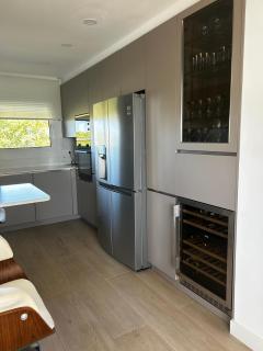 Beachfront Family Oasis - 2BR for 4 - 7