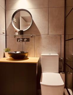 Otopeni Airport Apartment - King Bed - Free Shuttle Included - 5