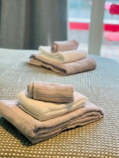 Modern Living, Luxe Apartment Zurich - 6