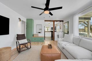 Modern 4BR Bungalow with AC, Fire Pit, and BBQ - 0