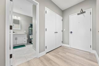 1BR • City View • Huntington • King Bed • 2 TVs - 7