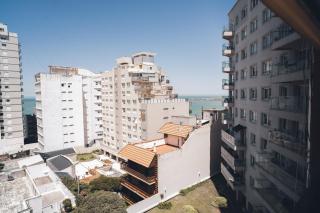 Check and Home - Aristobulo II - 4 Huéspedes en Zona Playa Grande con Vista al Mar - 1