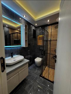 Level Deluxe Hotel - 3