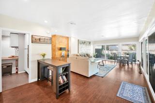 4BR 3BA Beverly Hills Family Villa with Private Pool and Garden - 7