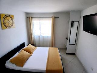 HOTEL LA RUEDA SR - 4