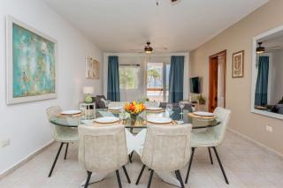 Stunning Beachfront 3-BDR Apartment. STM L202 - 0