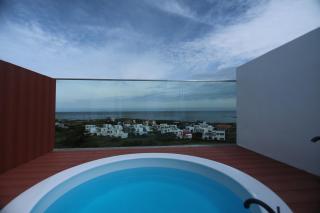 With UHouse4F, which boasts a fantastic ocean view - 8