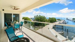 131 Mariners Club - 9