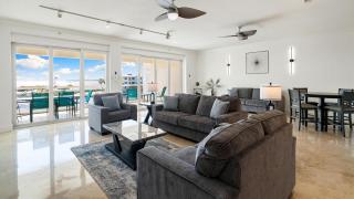 131 Mariners Club - 4