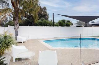 Yarrawonga Walk Everywhere by Ready Set Stay - 7