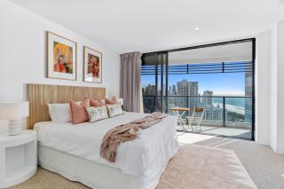 Oracle Resort Lvl 22 Beach Views - 3