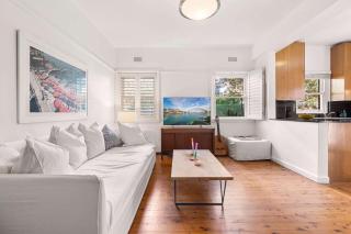 Home Among The Gum Trees - 0