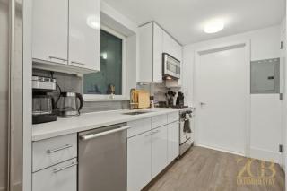 Spacious 1-Bedroom Retreat Near Central Park - 8