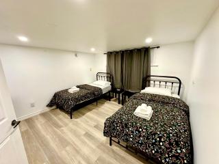 Modern 2 Bedroom basement suite, Excellent Location Near Downtown & Airport - 7