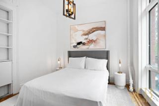 Classic NYC Brownstone 2Br Apartment in Prime Chelsea - 5