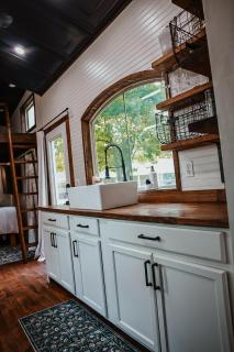 Cozy Tiny Home in Pace, near Pensacola Beach - 3