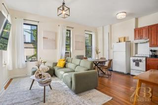 Stylish 2-Bedroom Apartment in the Upper East Side - 0