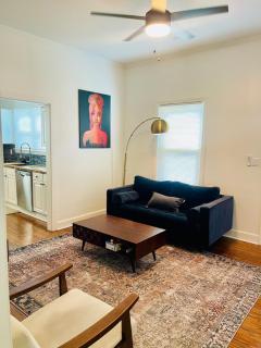 Beautiful, Cozy Bungalow 5 min from ATL Airport - Atlanta - 5