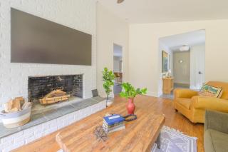 Modern Woodland Escape - Game Room - Grill - 6