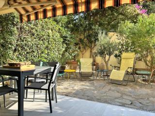 Appartement moderne 3 pièces, 5 couchages, Bormes-les-Mimosas - FR-1-251-880 - 2