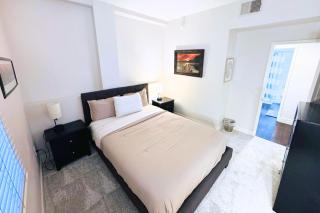 Super Quiet Apartment In Full Service Bldg near UCLA - 5