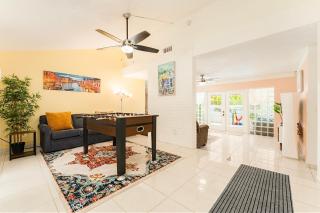 The Flamingo*4bed*pool*jacuzzi*foosball - 3