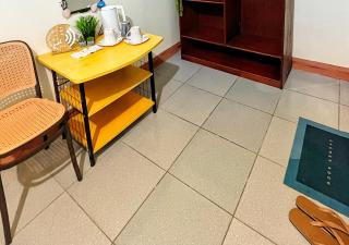 Comfortable Studio Near the Beach and Town Center with Free Parking by Bantayan Paw and Palm Stays - 7