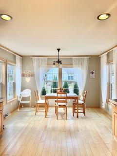 Tranquil 3BR Mountain Hideaway - Step From PSU - 2