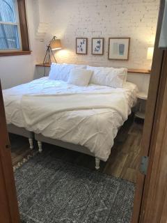 Brighton guest suite - 8