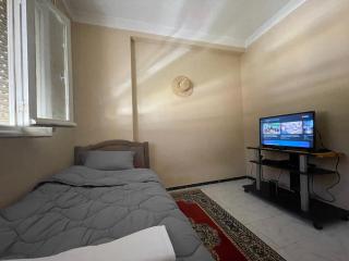 Cozy Moroccan Room 2min from Tangier Grand Stadium - 7