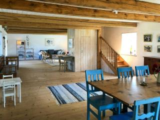 Limestone Barn For Families In Southern Gotland - 9